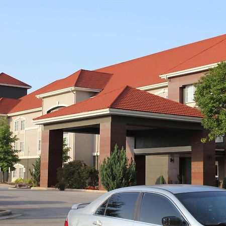 La Quinta By Wyndham Huntsville Airport Madison Exterior photo