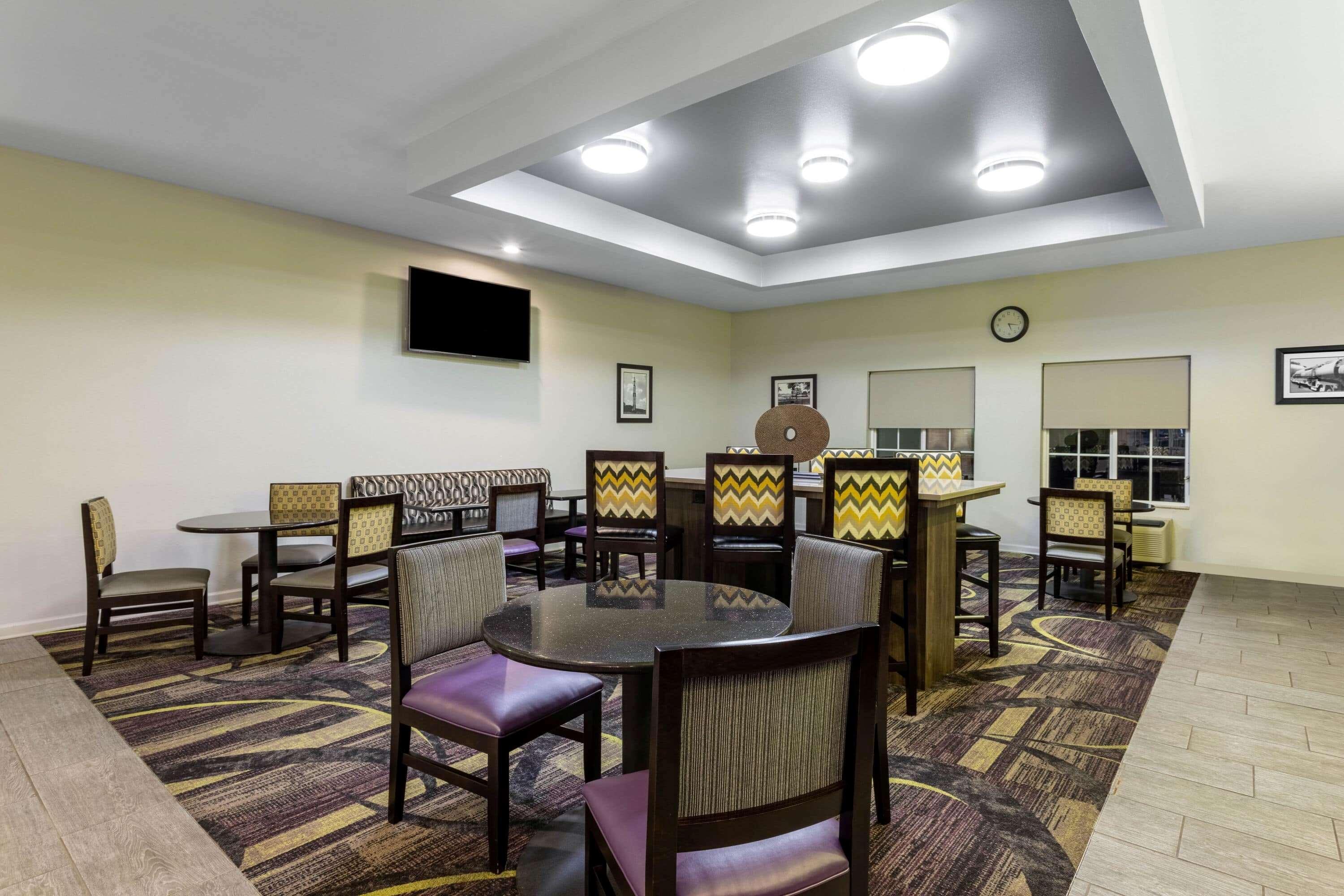 La Quinta By Wyndham Huntsville Airport Madison Exterior photo